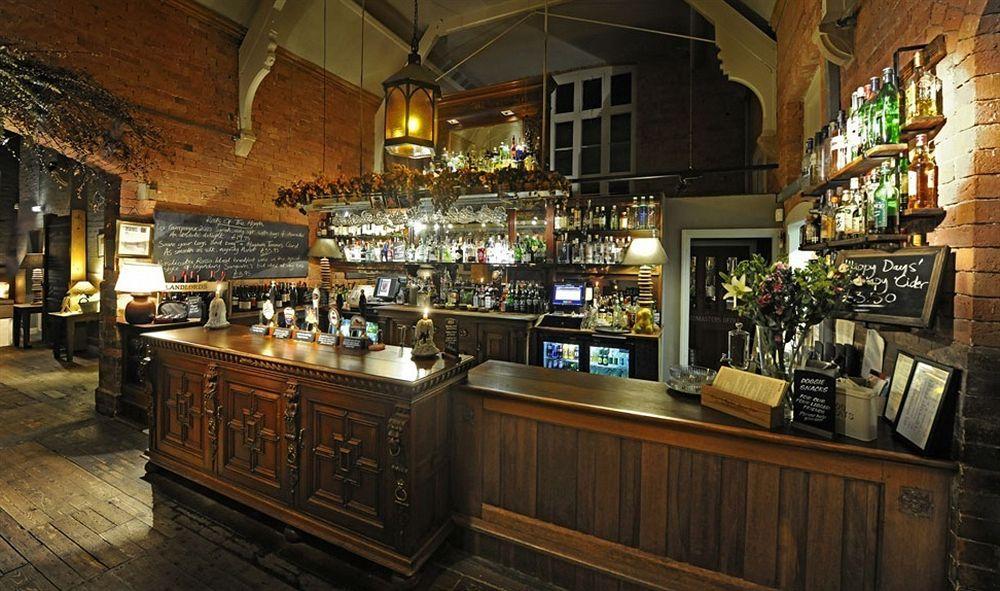 Wrenbury The Cholmondeley Arms酒店 外观 照片