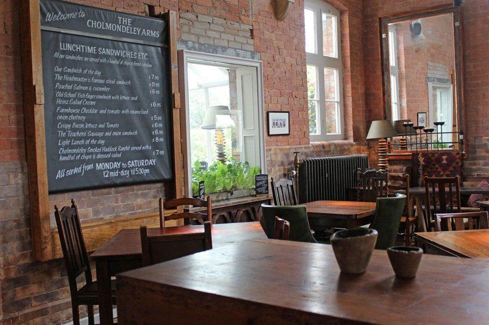 Wrenbury The Cholmondeley Arms酒店 外观 照片