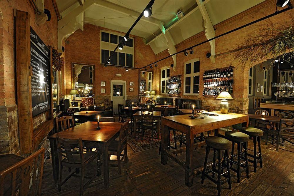 Wrenbury The Cholmondeley Arms酒店 外观 照片